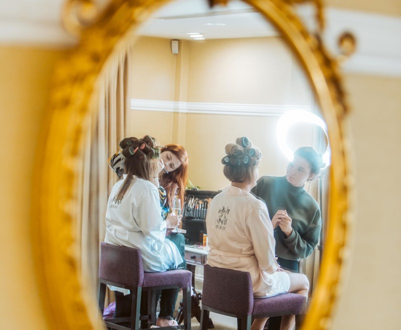 Getting Ready in the Private Lounge